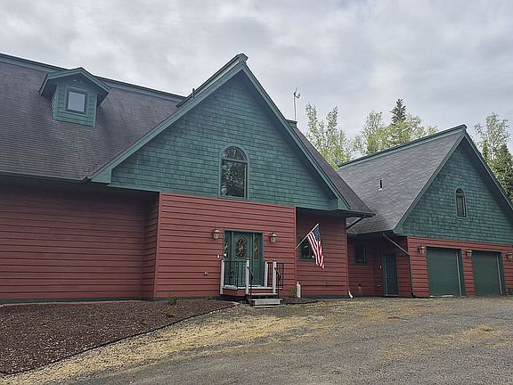 2nd image of 652 Goldstreak Rd