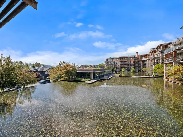 3606 Aldercrest Dr #215, North Vancouver, BC V7G 0A3