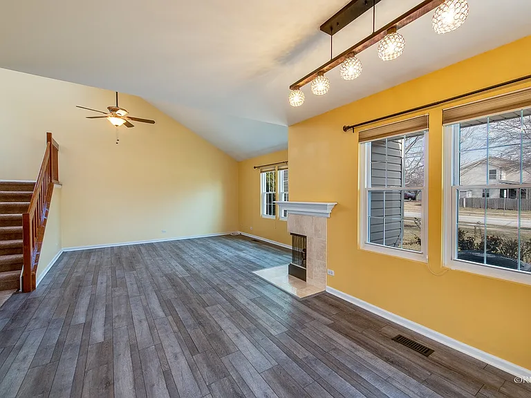 344 Kildare Ct — Photo 6