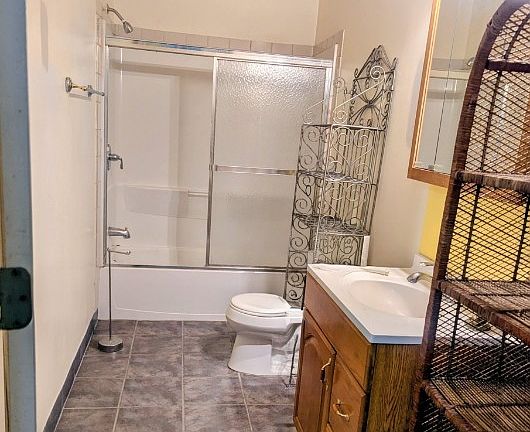 4th image of 4212 Jennings Rd #2