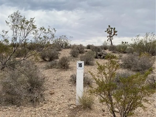 8558 W Leonard Dr, White Hills, AZ 86445