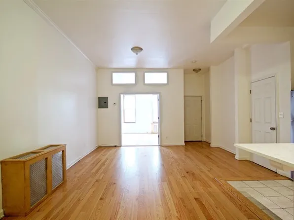 784 Halsey Street image 5 of 15