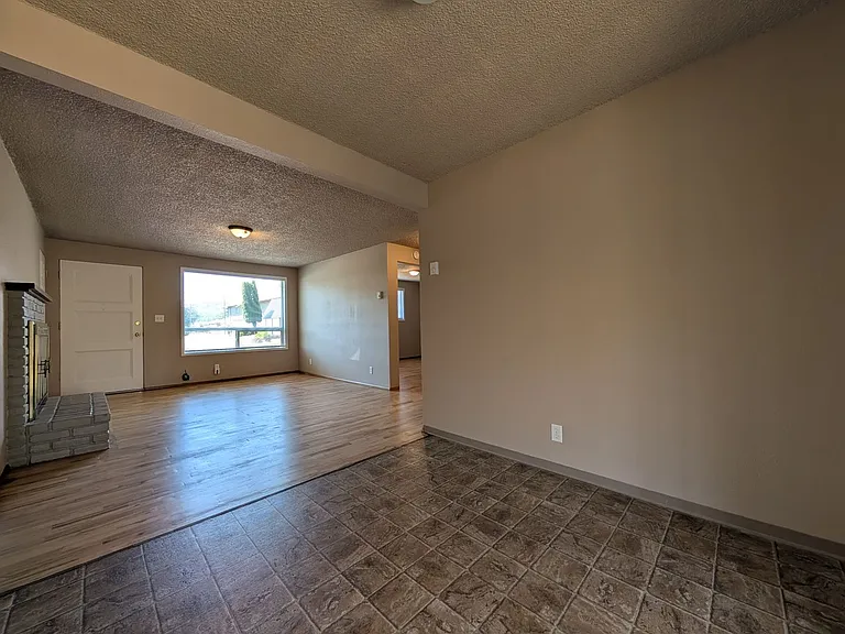 2064 Centennial Blvd — Photo 12