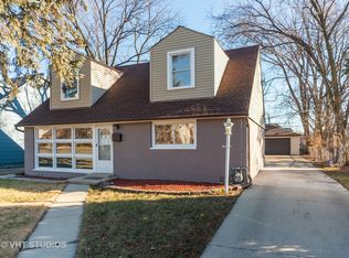 903 S Spring Rd, Elmhurst, IL 60126