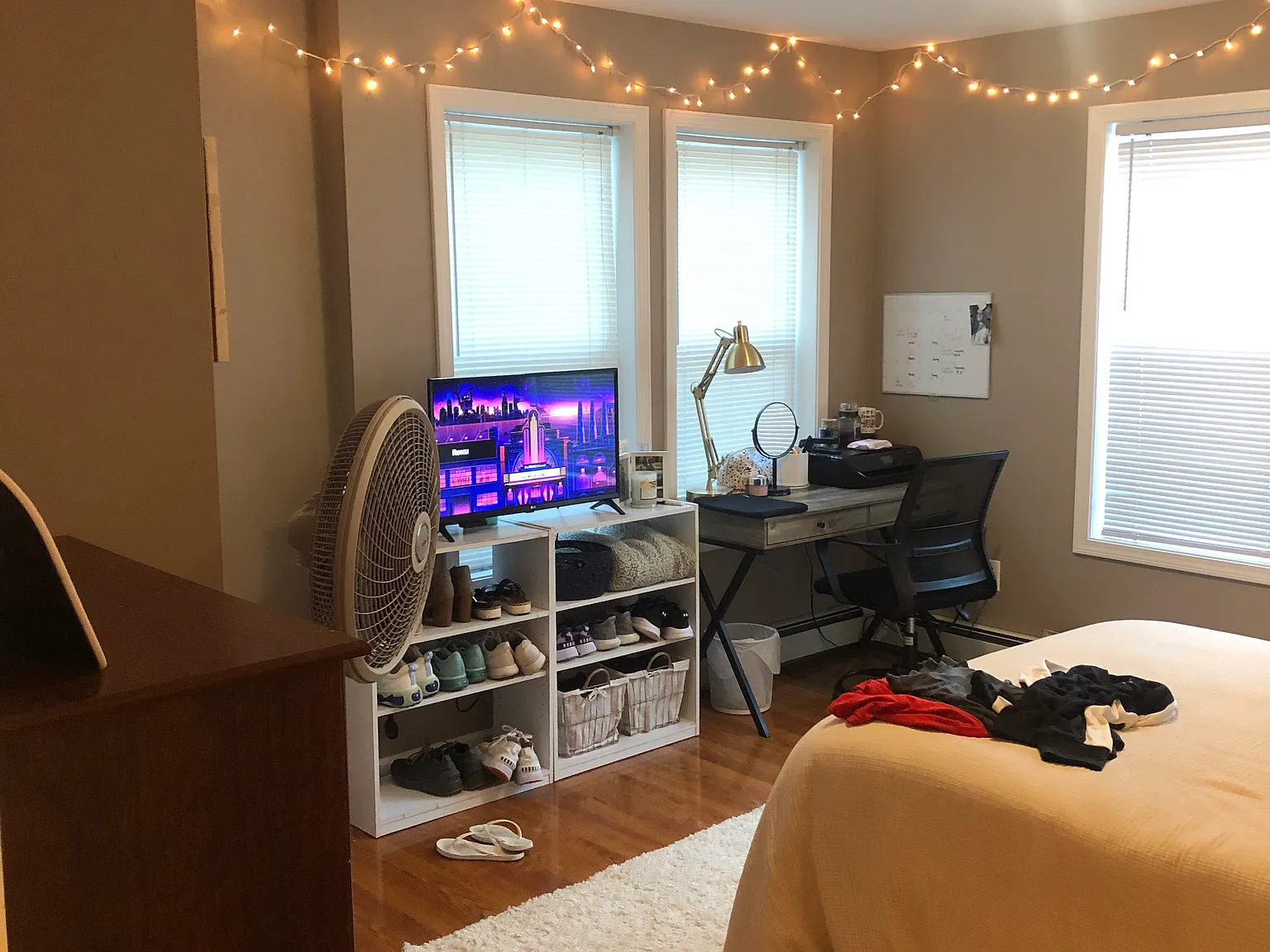 3 bed, $2,685 — Photo 2