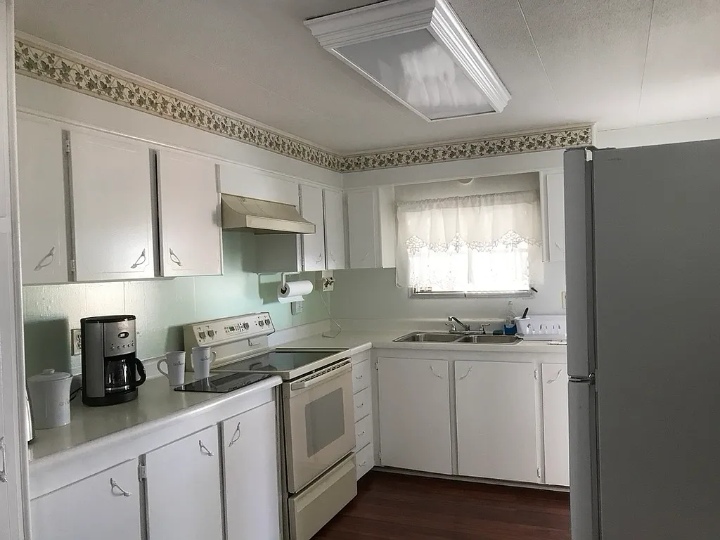 2 bed, 1.5 bath, 960 sqft, $1,500 — Photo 2