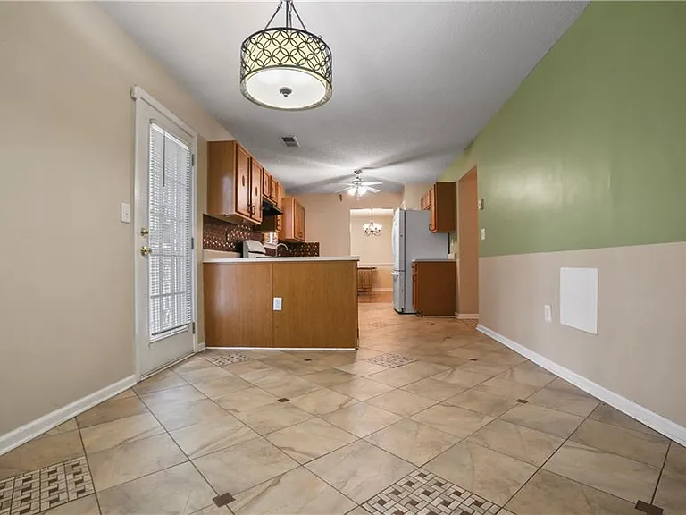 2224 Eagles Nest Cir — Photo 18