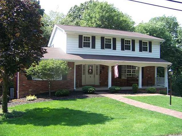 1st image of 1033 Mountain View Dr