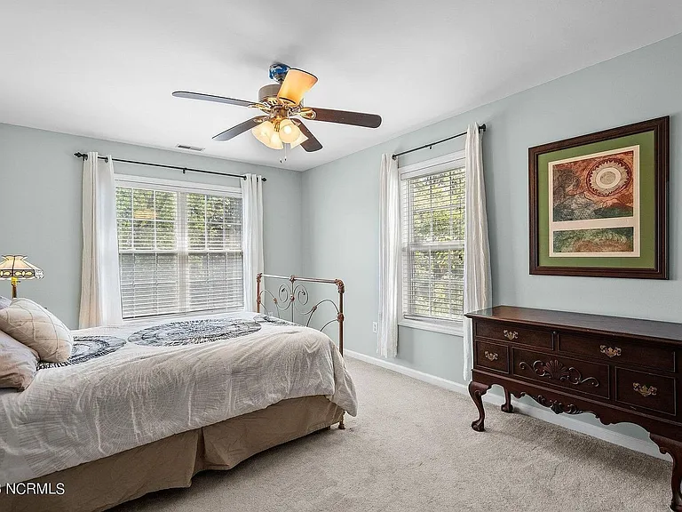 1010 Meridian Dr — Photo 30
