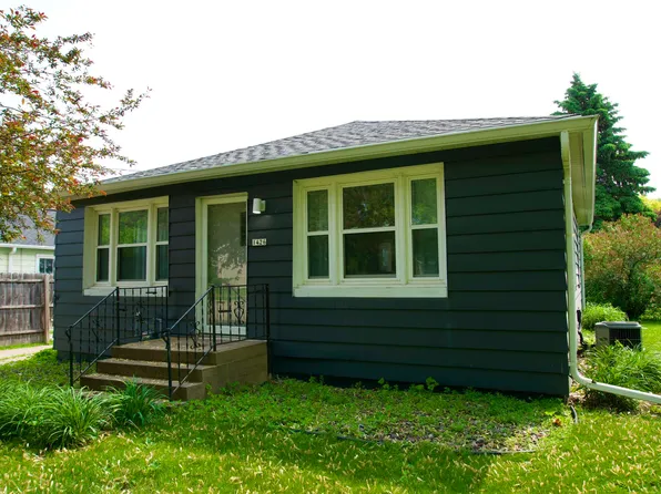 1426 Oak St, Oshkosh, WI 54901
