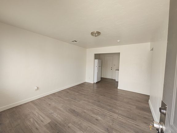 2nd image of 2142 E Taylor St APT 6