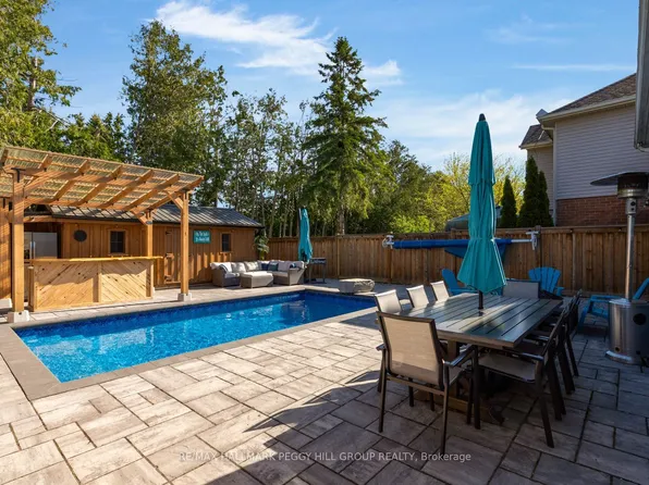 44 Knicely Rd, Barrie, ON L4N 6V3