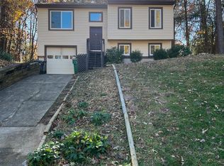 10107 Eagle Ct, Charlotte, NC 28277