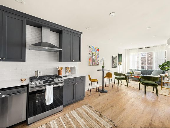 2nd image of 95 Quincy St #4R