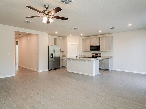 3rd image of 38915 Harlow Rose Dr