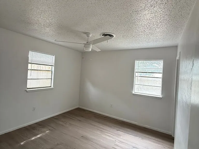 6027 Orlando Ave — Photo 15