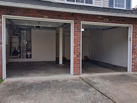 3rd image of 6143 Snowberry Ln NE