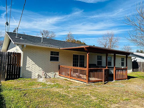 2nd image of 1601 Northwood Dr