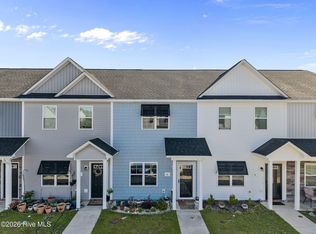 6 Outrigger Drive, Swansboro, NC 28584