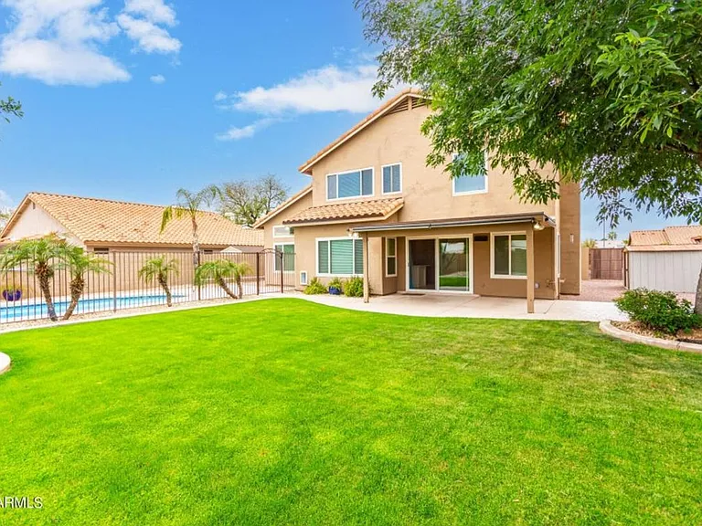 7217 W Crest Ln — Photo 41