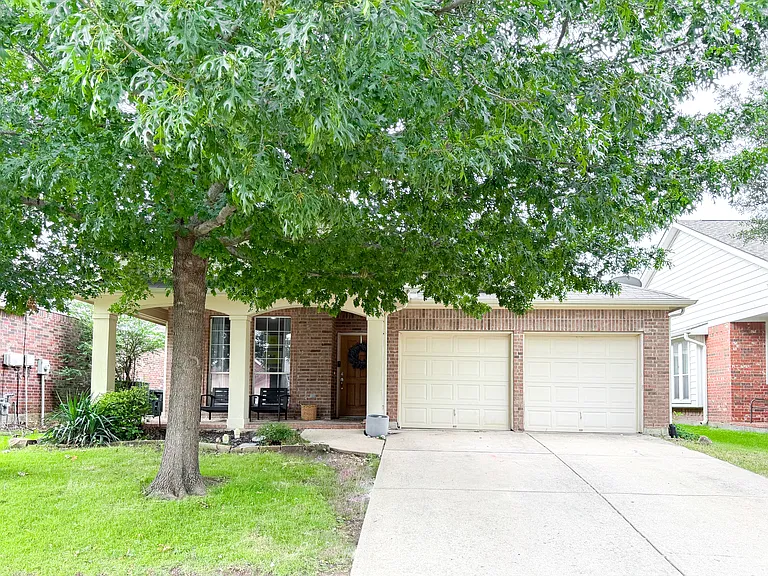 4644 Prickly Pear Dr — Photo 1