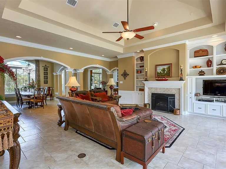 18623 Windsor Lakes Dr — Photo 9