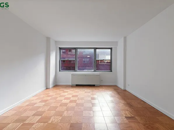 10 W 15th St APT 304, New York, NY 10011