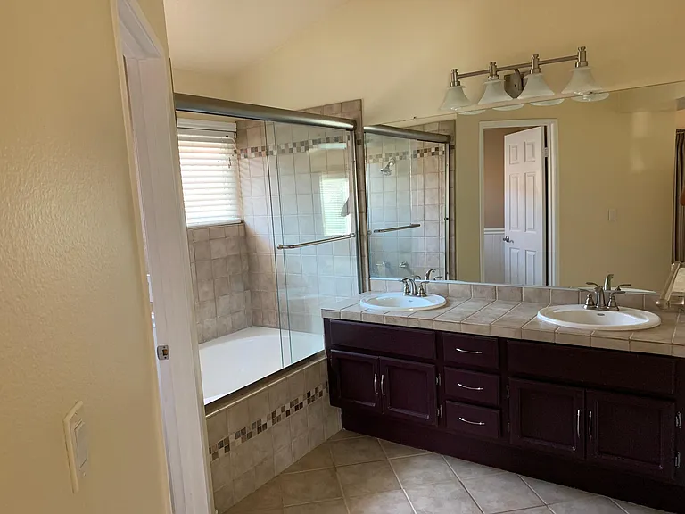 8179 Rimridge Ln — Photo 11