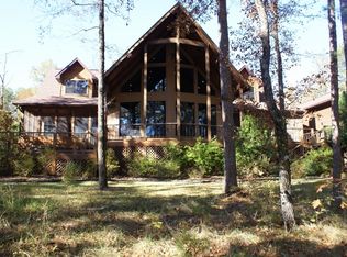 99 Blue Berry Hl, Greers Ferry, AR 72067