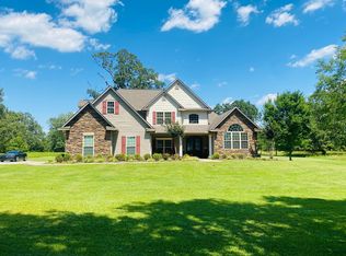 61 Quail Ridge Rd, West Point, MS 39773