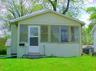 303 Joder Ave, Waterloo, IA 50701