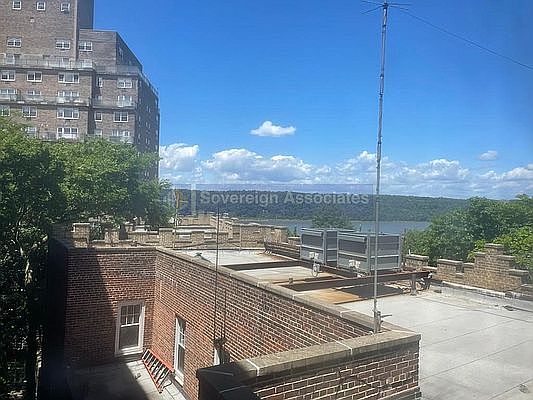 2nd image of 106 Cabrini Blvd APT 4H