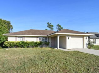 3216 Butterfield St, Deltona, FL 32738