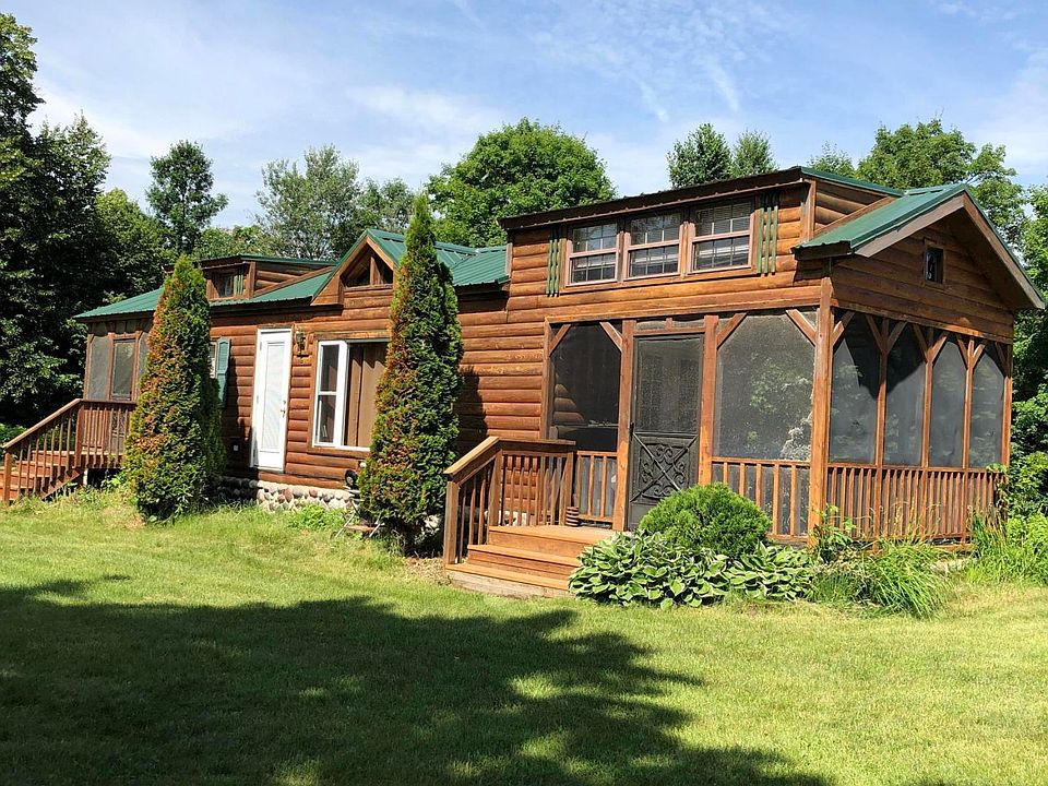 2nd image of 43447 Long Lake Dr