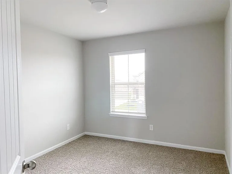 29630 Juniper Ct — Photo 12