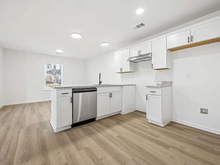 3023 Waynoka Ave — Photo 6