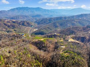 3 Cove Mountain Rd, Gatlinburg, TN 37738