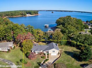 505 Broyles Point Rd, Townville, SC 29689