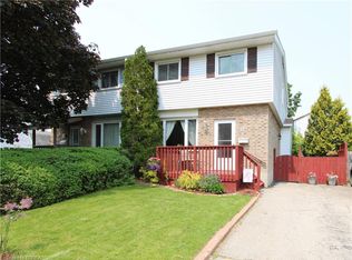 53 Debby Cres, Brantford, ON