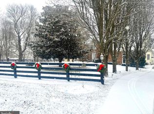 15700 Trapshire Ct, Waterford, VA 20197