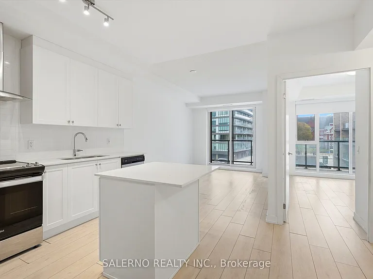 55 Duke St W #329 — Photo 8