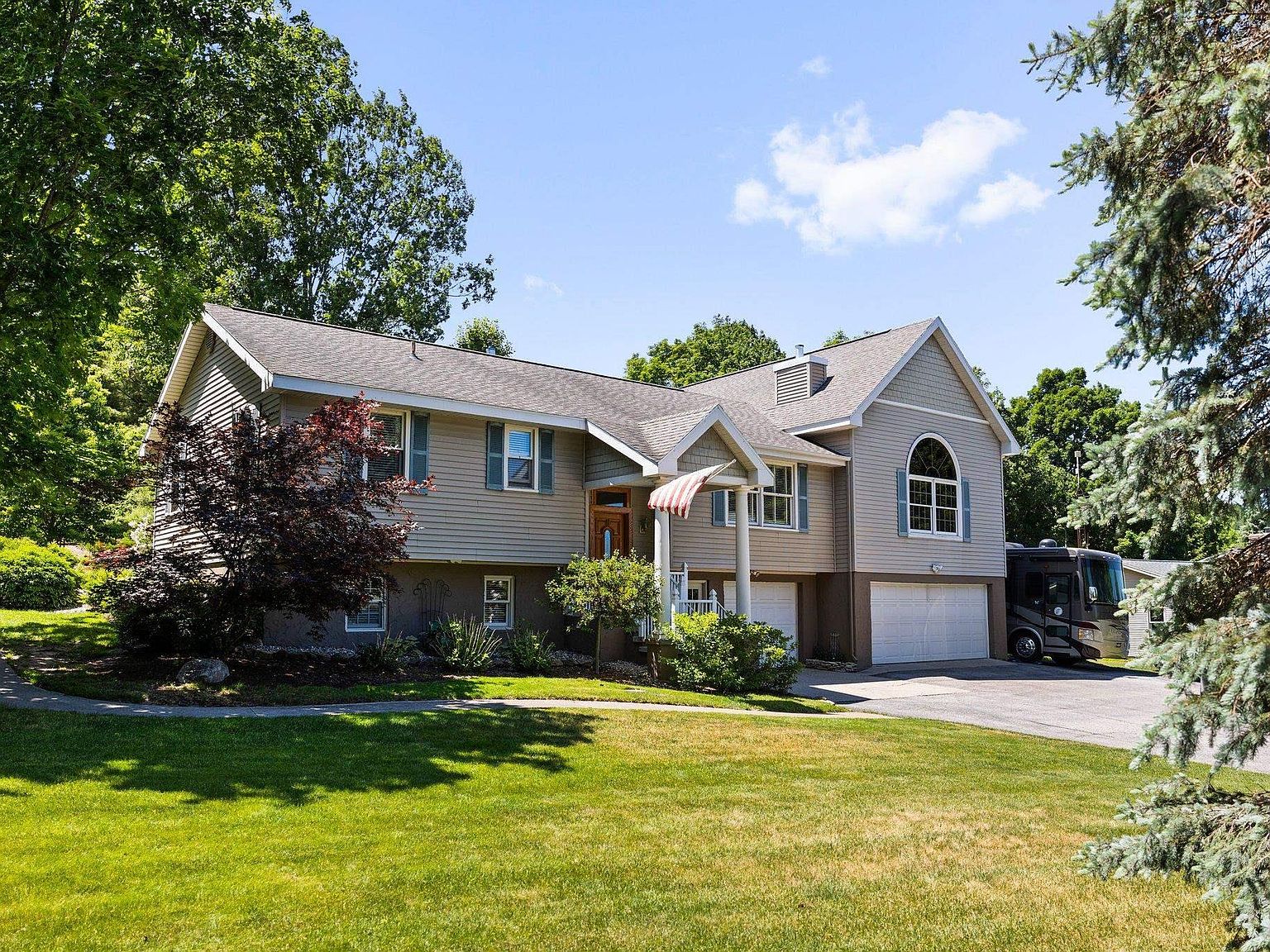 13194 S Cedar Rd, Cedar, MI 49621 MLS 1912263 Zillow