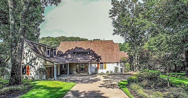 1st image of 5908 Roman Hill Dr