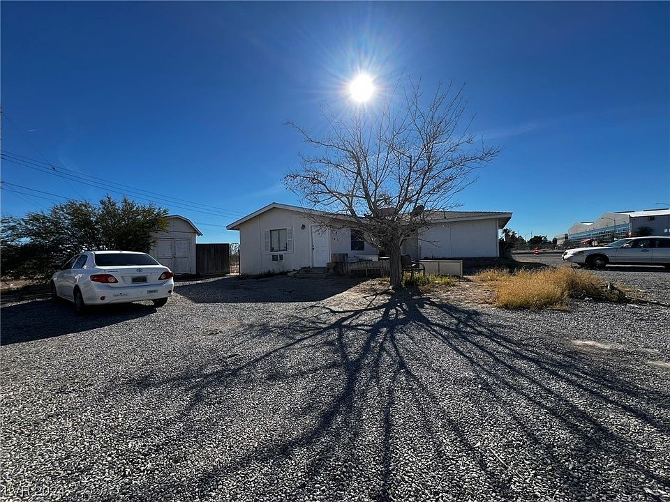 1st image of 5882 Topaz St