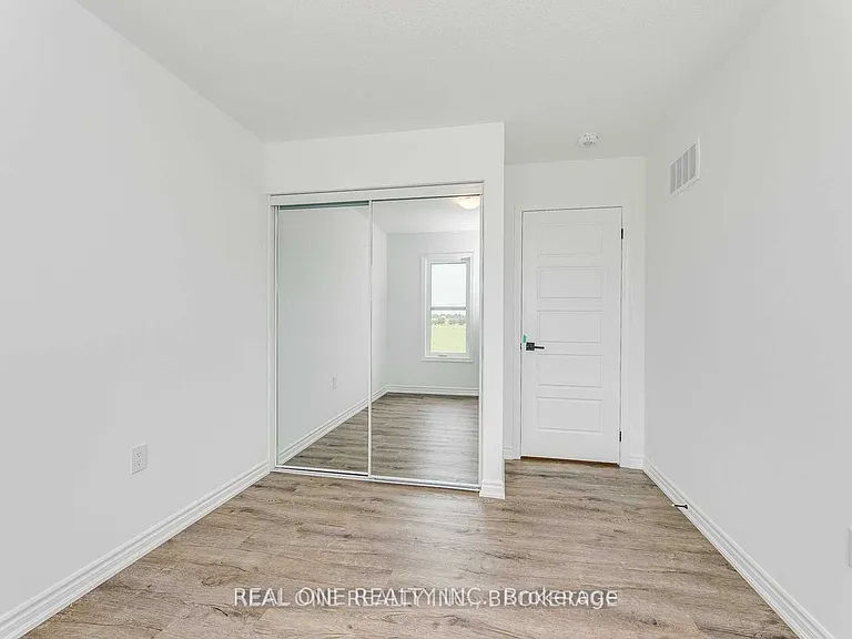 980 Logan Dr #34 — Photo 24
