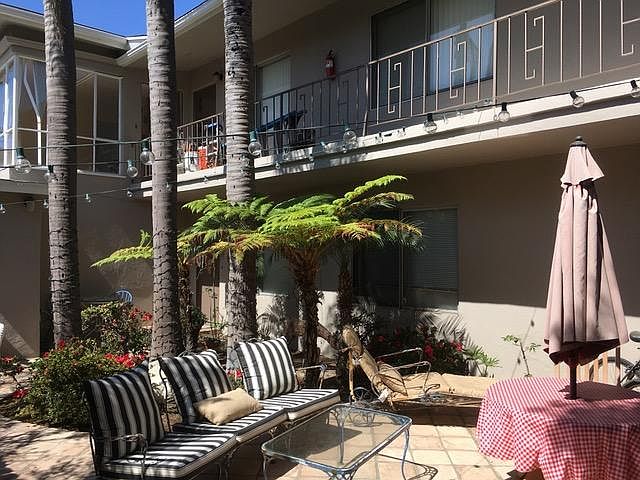1st image of 263 Glendora Ave APT 6