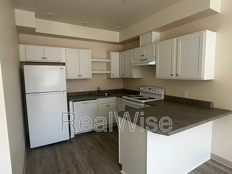 1935 Table Rock Rd #4 — Photo 10