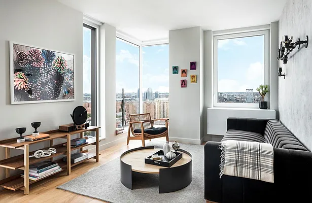 Rented by REAL New York | media 44