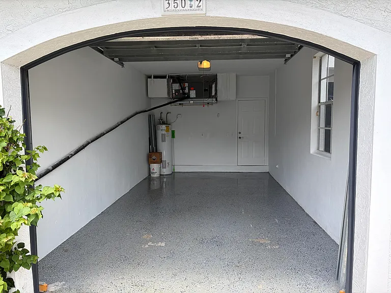 350 SW 8th St #2 — Photo 22