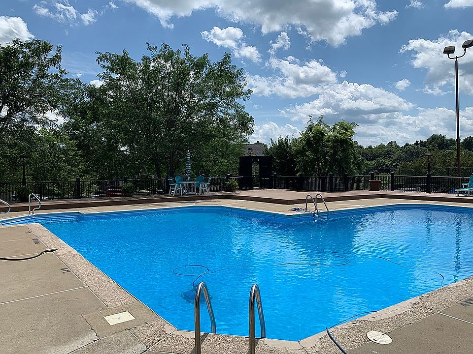 2nd image of 9555 S Harbour Pointe Dr #49
